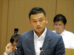 9月定例会 質問の様子